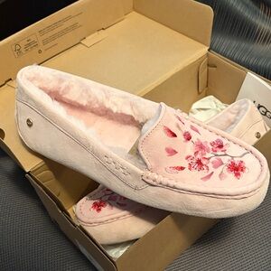 UGG Women's Light Pink Floral Slippers